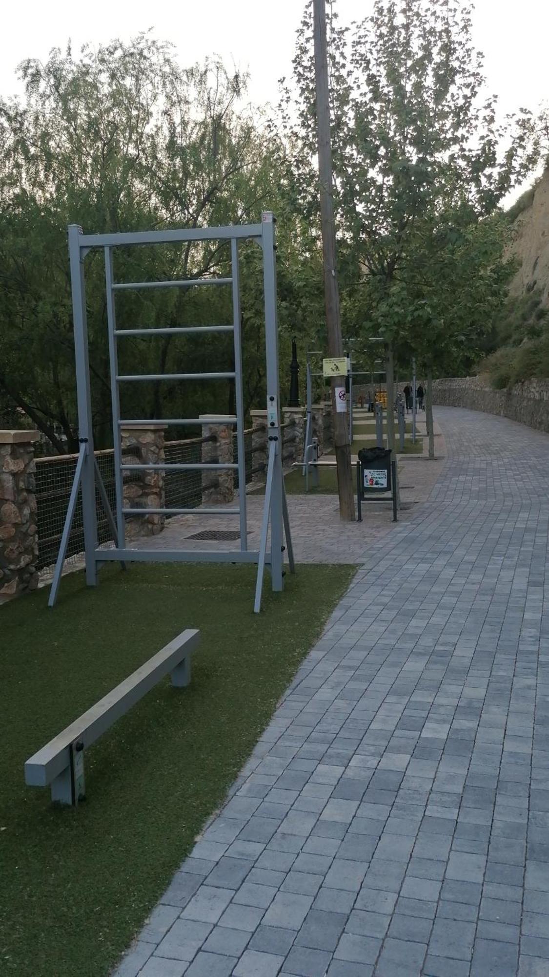 La Casa De La Abuela Apartment ปินอส เกนิล ภายนอก รูปภาพ