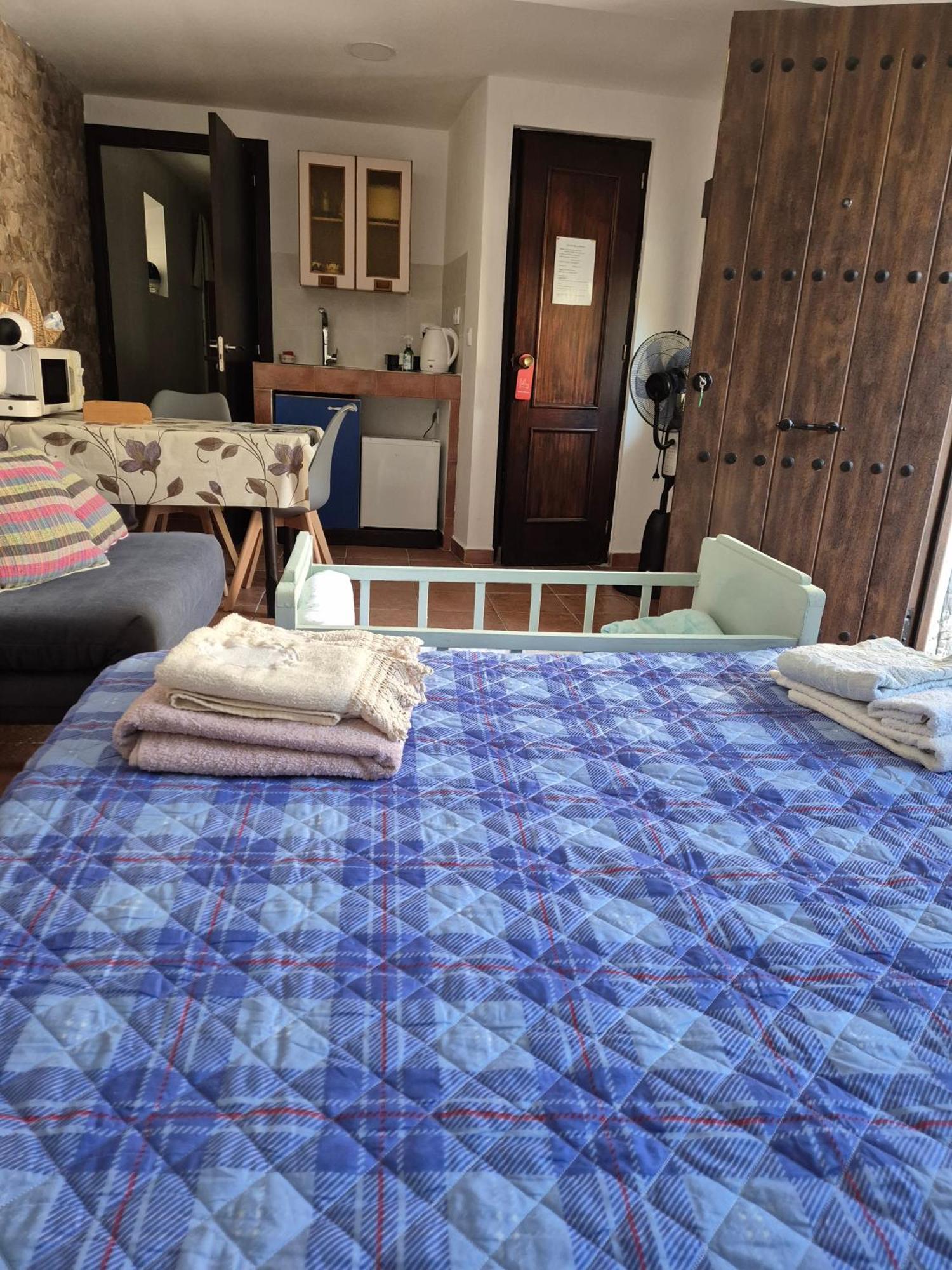 La Casa De La Abuela Apartment ปินอส เกนิล ภายนอก รูปภาพ